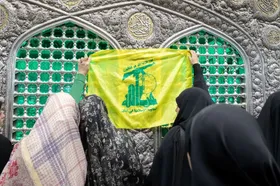 تشرف جمعی از رزمندگان و جانبازان حوادث اخیر حزب&zwnj;الله لبنان به حرم امام رضا (ع) + تصاویر