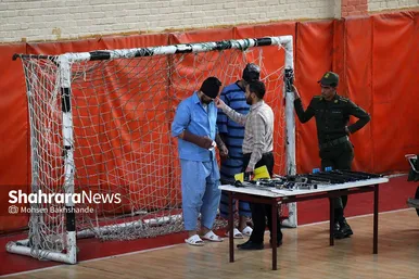 عکس‌هایی از نمایشگاه کشفیات پلیس در مشهد