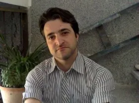 همسر و فرزند یک نویسنده ایرانی ( حامد اسماعیلیون) در میان جان&zwnj;باختگان حادثه سقوط هواپیمای اوکراینی