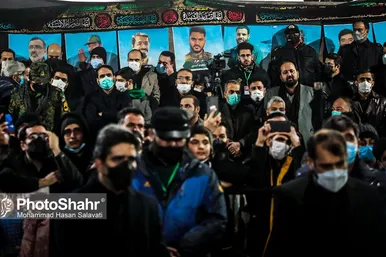 مراسم تدفین پیکر مطهر سه شهید گمنام در میدان شهدا مشهد