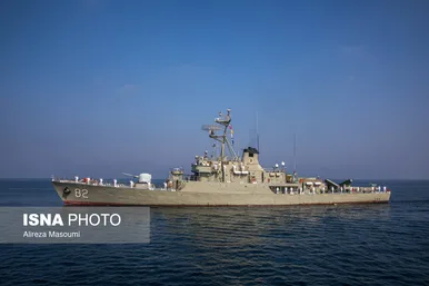 رژه دریایی رزمایش مشترک ذوالفقار ۱۴۰۰ ارتش