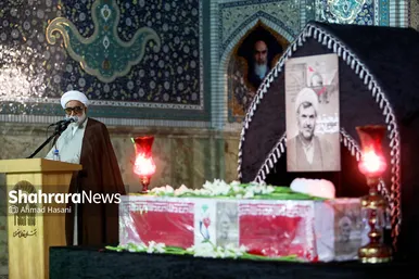 مراسم وداع با پیکر شهید حجت‌الاسلام محمد اصلانی در حرم مطهر رضوی