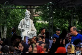 بزرگداشت باشکوه شاعر پارسی زبان در آرامگاه فردوسی (۲۴ اردیبهشت)