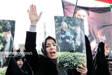 گزارش تصویری | تجمع دانشجویان مقابل دانشگاه فردوسی (۱۰ اسفند ۱۴۰۴)