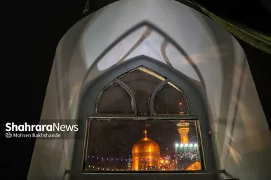 حال و هوای حرم مطهر رضوی در شب نیمه شعبان