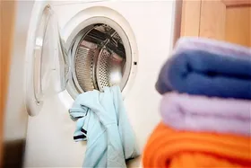 کدام لباس&zwnj;ها نباید در ماشین لباسشویی شسته شوند؟