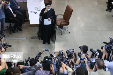 تصاویر منتخب روز آخر ثبت‌نام داوطلبان ریاست جمهوری ۱۴۰۰