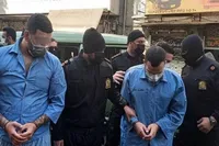 ویدئو| لحظه سرقت مسلحانه از یک منزل در شهرک غرب تهران