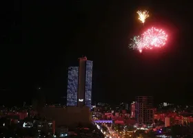 مشهد به مناسبت برد تیم ملی ایران، نورافشانی می&zwnj;شود