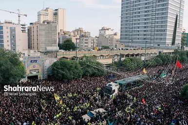 عکس‌هایی از مراسم تشییع پیکر شهدای خدمت در مشهد (۱)