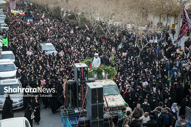 تشییع دو تن از شهدای حمله تروریستی کرمان در مشهد