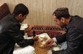 طالبان: زنان و مردان خانواده حق ندارند در کنار هم در رستوران&zwnj;ها غذا بخورند
