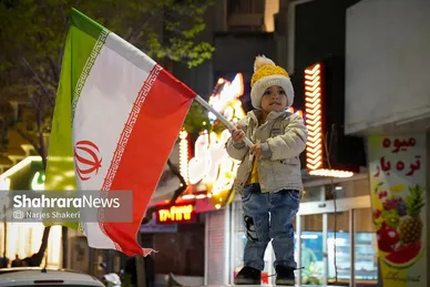 گزارش تصویری | سی‌وچهارمین خروش شبانه مشهدی‌ها در حمایت از نیروهای مسلح