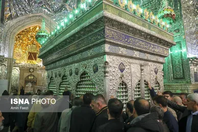 لحظه تحویل سال ۱۴۰۳ در حرم حضرت شاهچراغ (ع)