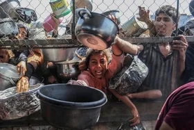 ۱۹۳ نفر در غزه به دلیل گرسنگی و سوءتغذیه به شهادت رسیدند