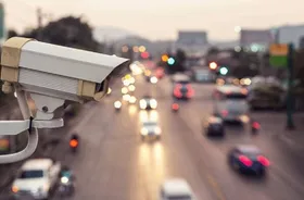 ویدئو| تخلف راننده سمند در پخش زنده تلویزیون