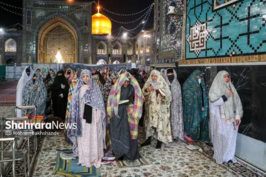 آیین معنوی اعتکاف در حرم امام رضا (ع)