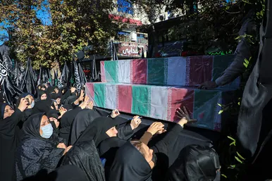 اجتماع عزاداران فاطمی و تشییع پیکر شهدای گمنام در مشهد