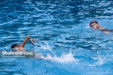 عکس‌هایی از استخر روباز پارک ملت