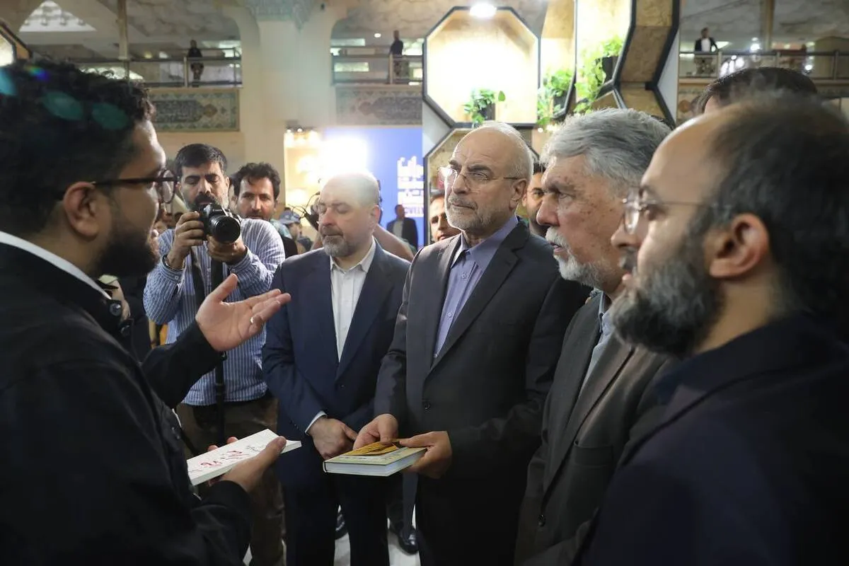 بازدید رئیس مجلس از نمایشگاه کتاب تهران | قالیباف: به جایگاه کتاب و کتابخوانی در سبد خانواده توجه شود
