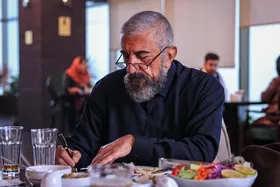 پوستر فیلم &laquo;جهان مبهم هاتف&raquo; منتشر شد + عکس