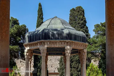 روز بزرگداشت حافظ