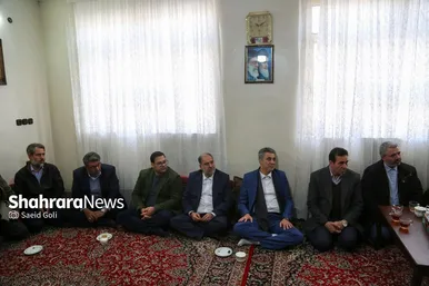 گزارش تصویری | دیدار شهردار مشهد مقدس با خانواده شهید «عیسی علیپور»