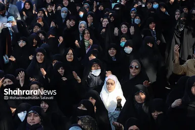 راهپیمایی اصناف، بازاریان و نمازگزاران پس از نماز جمعه مشهد