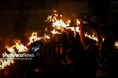 آئین سنتی مشعل گردانی نجفی‌ها در شب تاسوعا