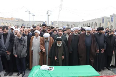 تشییع  پیکر آیت الله محمد امامی کاشانی
