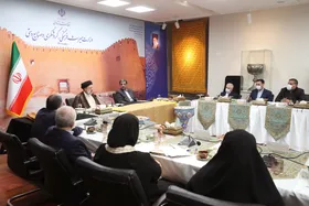 رئیسی: استانداری&zwnj;ها و شهرداری&zwnj;ها برای ایجاد بازار صنایع&zwnj;دستی مساعدت کنند| لغو روادید گردشگری با کشور&zwnj;های هدف دنبال شود
