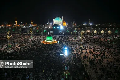مراسم احیاء شب ۱۹ ماه رمضان در حرم مطهر رضوی