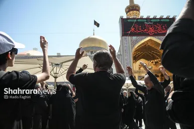 گزارش تصویری | دسته‌های عزاداری ظهر تاسوعا در حرم مطهر رضوی (۳ تیرماه ۱۴۰۵)