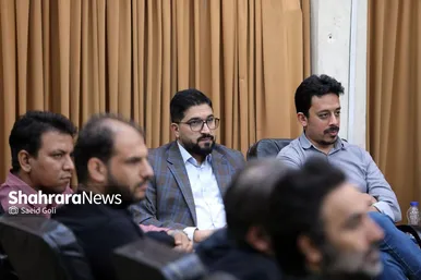 دیدار جمعی از خبرنگاران و کارمندان مؤسسه فرهنگی شهرآرا با نماینده ولی‌فقیه در خراسان‌رضوی