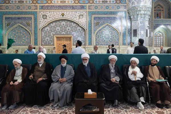 مراسم بزرگداشت آیت الله شبیری زنجانی (ره) در حرم مطهر رضوی برگزار شد + عکس