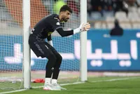 پزشک پرسپولیس بیرانوند را معاینه کرد
