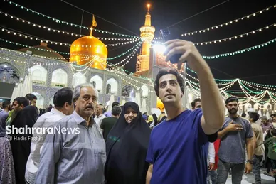 گزارش تصویری | حال و هوای حرم مطهر رضوی در شب میلاد پیامبر اکرم
