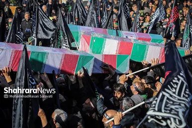 اجتماع عزاداران فاطمی و تشییع پیکر ۱۲ شهید گمنام دفاع مقدس و ۲ شهید حادثه تروریستی راسک در مشهد