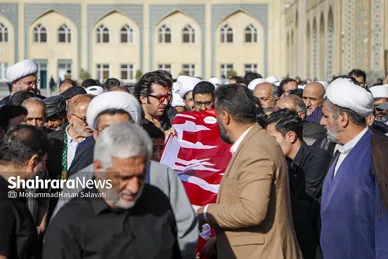 گزارش تصویری | تشییع پیکر مرحوم حجت الاسلام والمسلمین الهى خراسانى در حرم مطهر رضوی