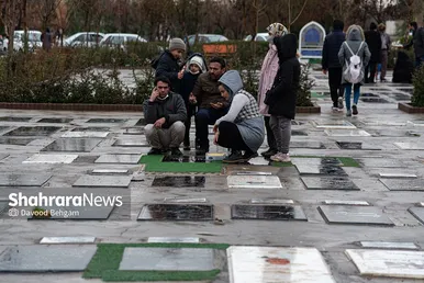 آئین سنتی «چراغ برات» در بهشت رضا(ع) مشهد