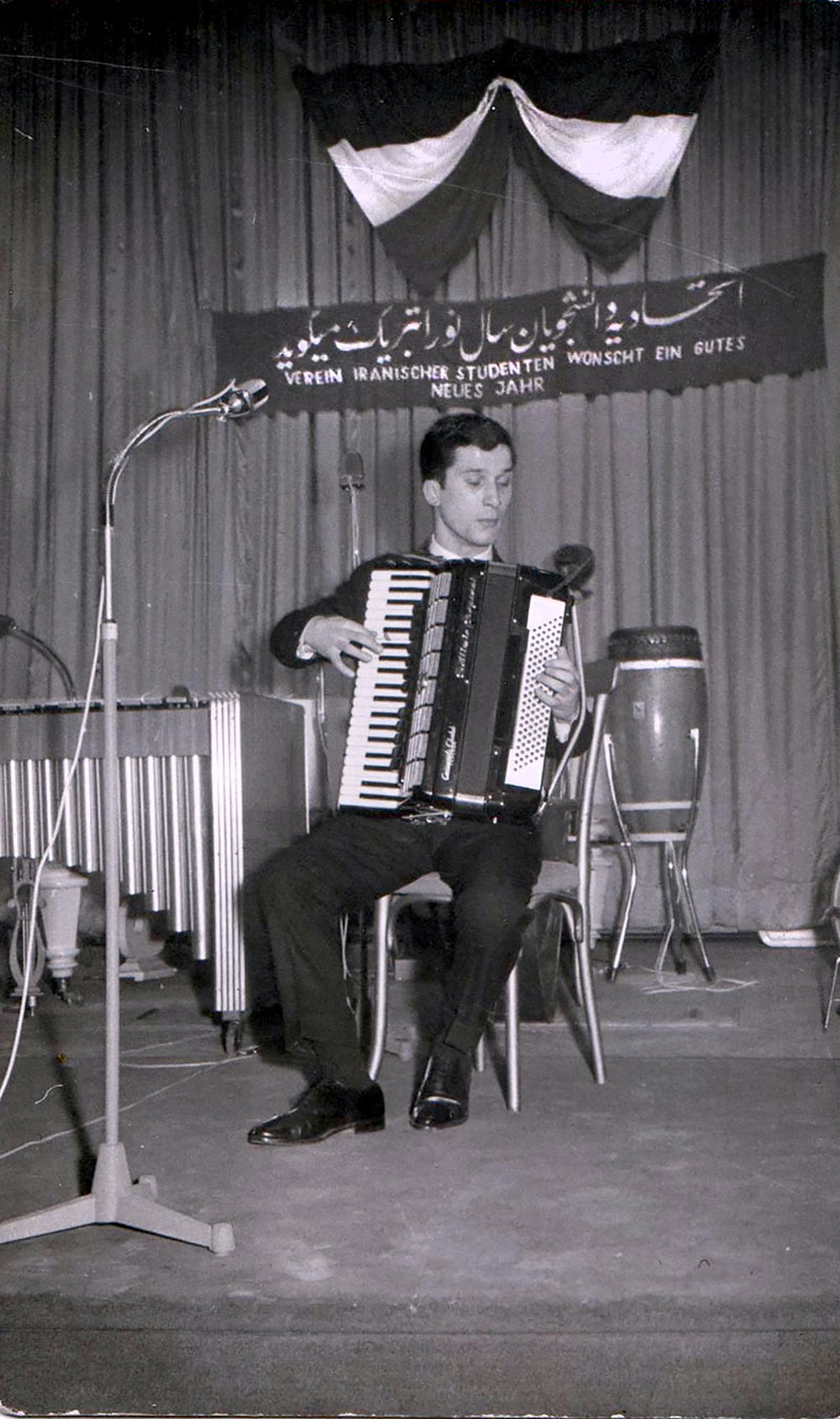 به راستی خسرو سینایی چه کسی بود؟ + ویدئو و تصویر