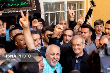 عکس‌هایی از پزشکیان و جلیلی پای صندوق رای در مرحله دوم انتخابات