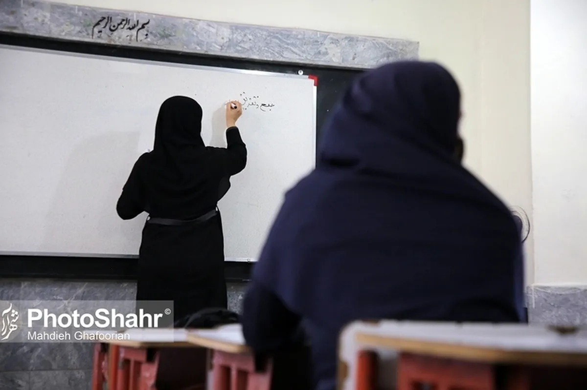 امکان دریافت پاداش پایان خدمت معلمان پس از ۳۰ سال خدمت فراهم شد