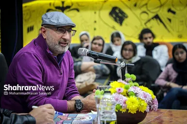 گپ و گفت منصور ضابطیان با موضوع کتاب جدیدش با عنوان «دو دستی»