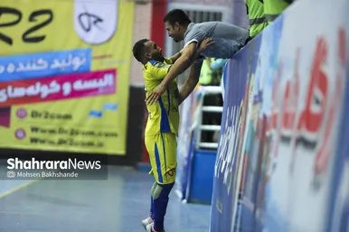لیگ برتر فوتسال| مسابقه فرش آرا مشهد و شهرداری ساوه