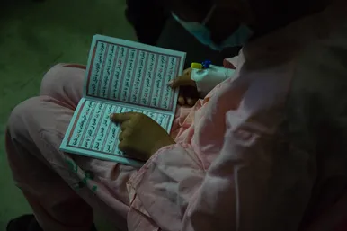 احیاء شب قدر در بیمارستان کودکان دکتر شیخ