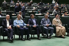موافقان و مخالفان وزیر پیشنهادی دفاع و پشتیبانی نیروهای مسلح دولت چهاردهم چه گفتند؟