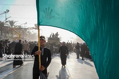 مسیر عاشقی | ظهر اربعین در کربلا (۲)