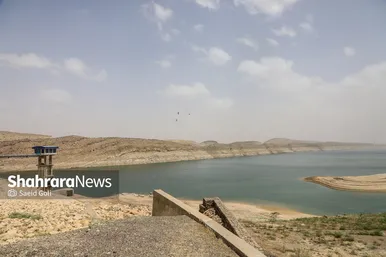 لب‌های خشکِ سدِ دوستی
