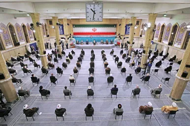 مراسم تنفیذ حکم سیزدهمین دوره ریاست جمهوری اسلامی ایران‌